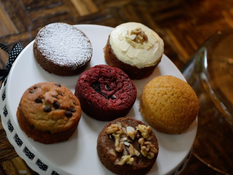 Caja especial de 9 tortas minis surtidas - Imagen 3